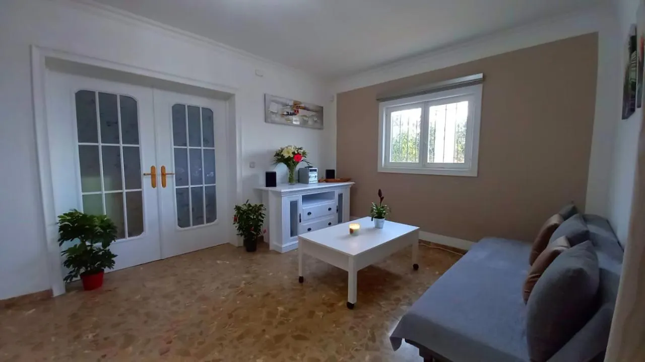 Villa Paraiso - Appartement 2 Pieces Privatif 阿尔豪林德拉托里 招待所